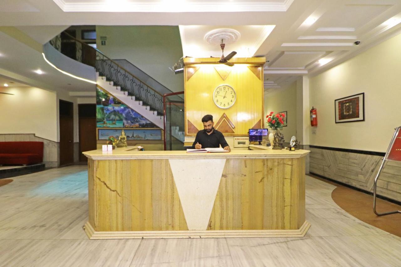 Silver Shine New Delhi - Comfort Stay المظهر الخارجي الصورة